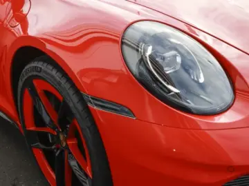 Porsche 992 -2 (911) Carrera