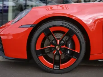 Porsche 992 -2 (911) Carrera