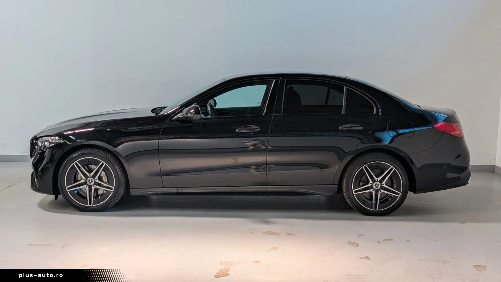 MERCEDES-BENZ C 300 e Limousine AMG-BUSINESS-NIGHT-LANE-360