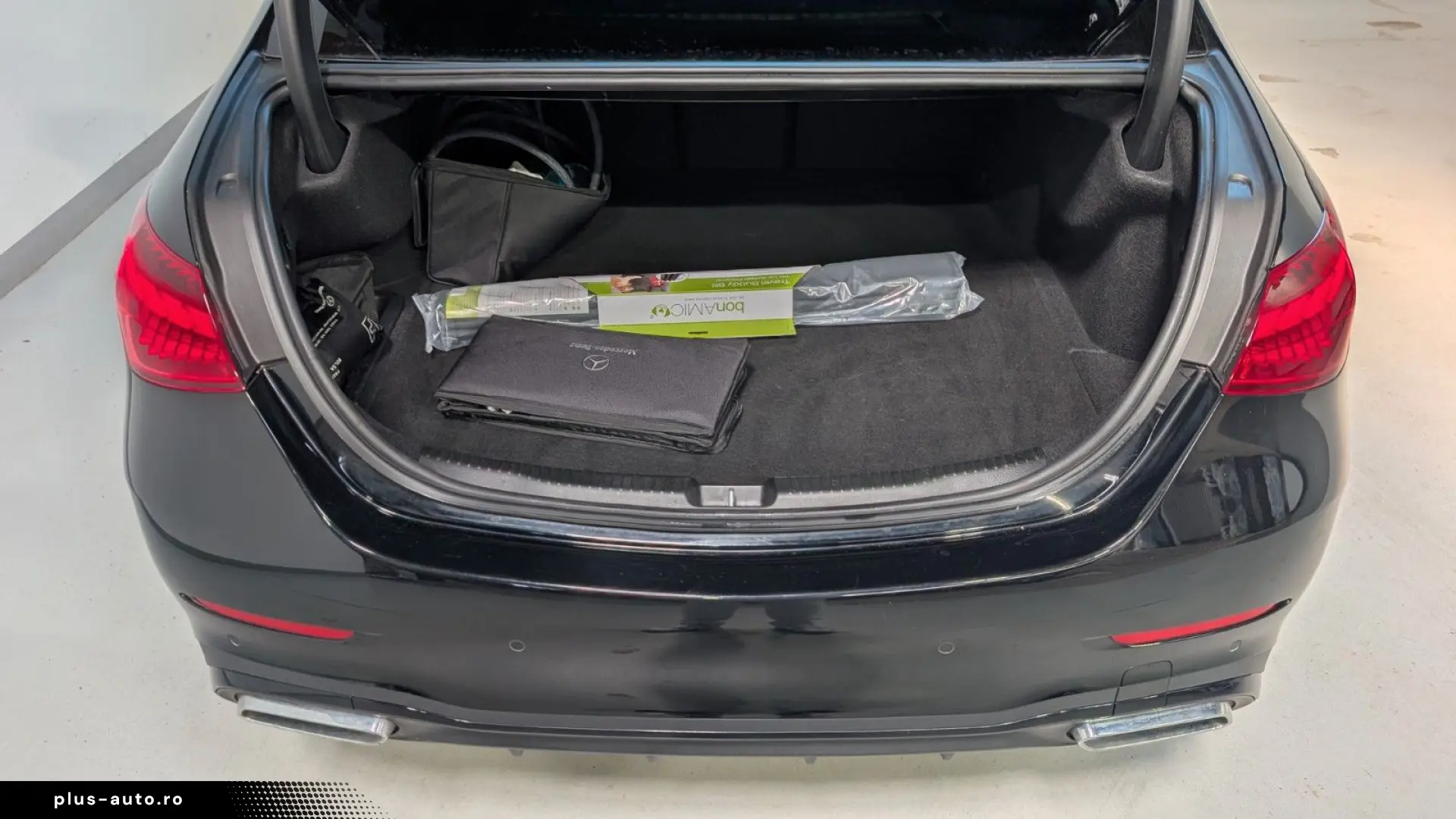 MERCEDES-BENZ C 300 e Limousine AMG-BUSINESS-NIGHT-LANE-360
