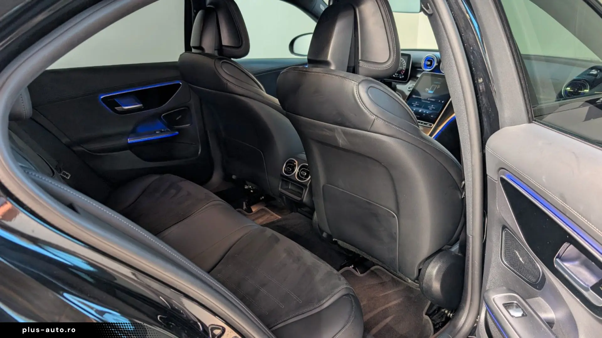 MERCEDES-BENZ C 300 e Limousine AMG-BUSINESS-NIGHT-LANE-360