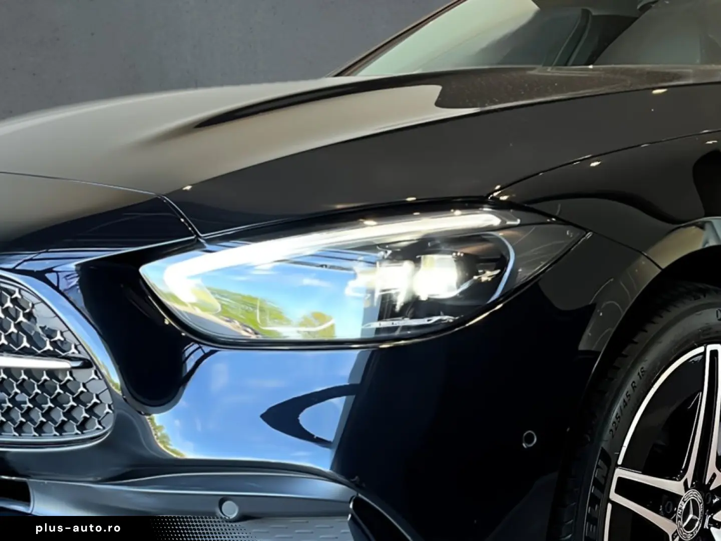 MERCEDES-BENZ C 300 e AMG MBUX Night Ambiente CarPlay KAMERA