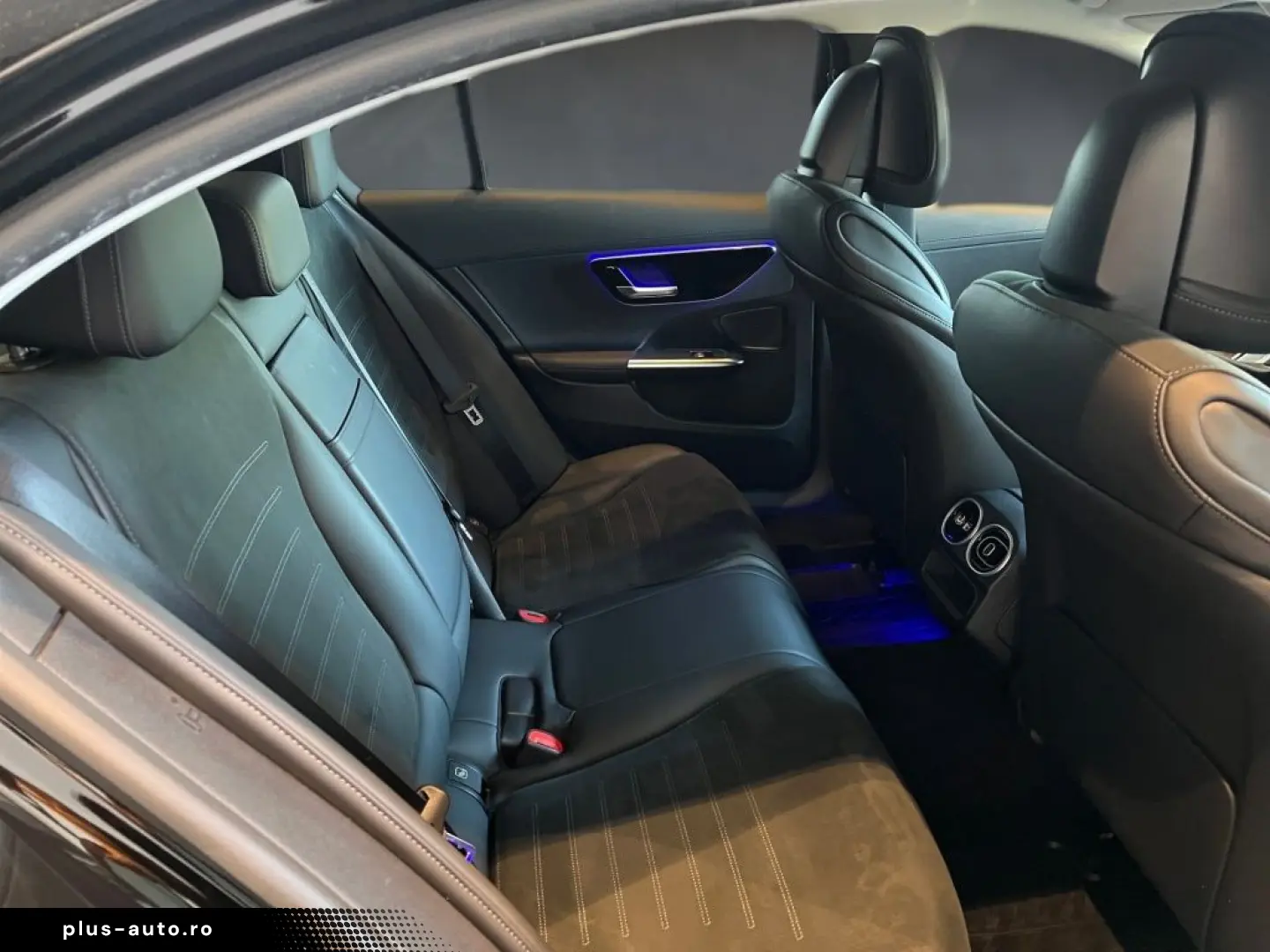 MERCEDES-BENZ C 300 e AMG MBUX Night Ambiente CarPlay KAMERA