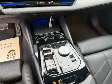 BMW 520 d M Sport Pro Pano  AHK  Leder  Navi
