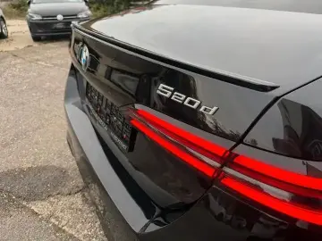 BMW 520 d M Sport Pro Pano  AHK  Leder  Navi