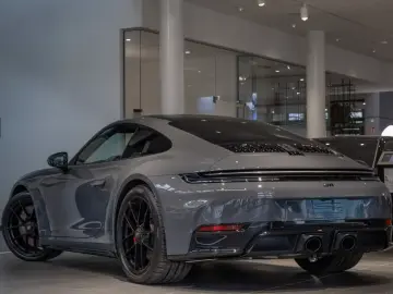 Porsche 992 911 Carrera GTS
