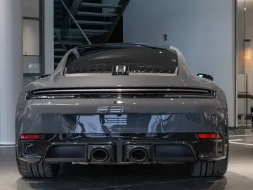 Porsche 992 911 Carrera GTS