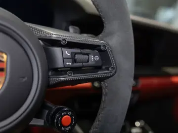 Porsche 992 911 Carrera GTS