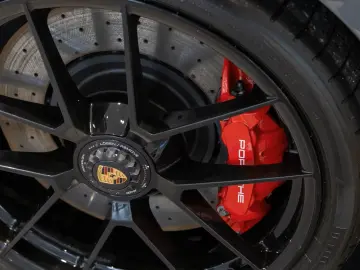Porsche 992 911 Carrera GTS