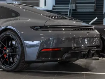 Porsche 992 911 Carrera GTS