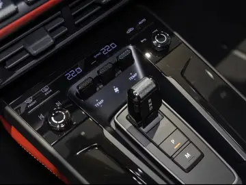 Porsche 992 911 Carrera GTS