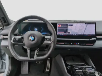 BMW 520d Limousine M Sport Standheizung Harman K