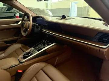Porsche 911 Carrera S BOSE