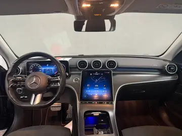 MERCEDES-BENZ C 300d 4M Limo AMG LINE PANO DIGI-LIGH…