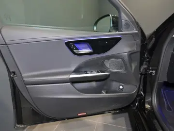 MERCEDES-BENZ C 300 AMG NAVI LED KAMERA