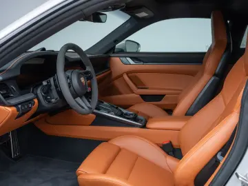 Porsche 992 3.0 Carrera 4S Chalk l Bi-Color l SportDesi
