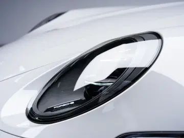 Porsche 992 3.0 Carrera 4S Chalk l Bi-Color l SportDesi
