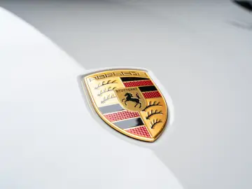 Porsche 992 3.0 Carrera 4S Chalk l Bi-Color l SportDesi