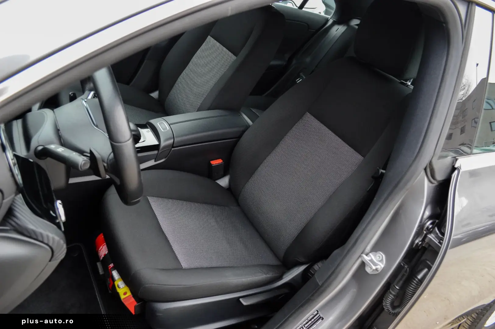 Mercedes-Benz Cla-180