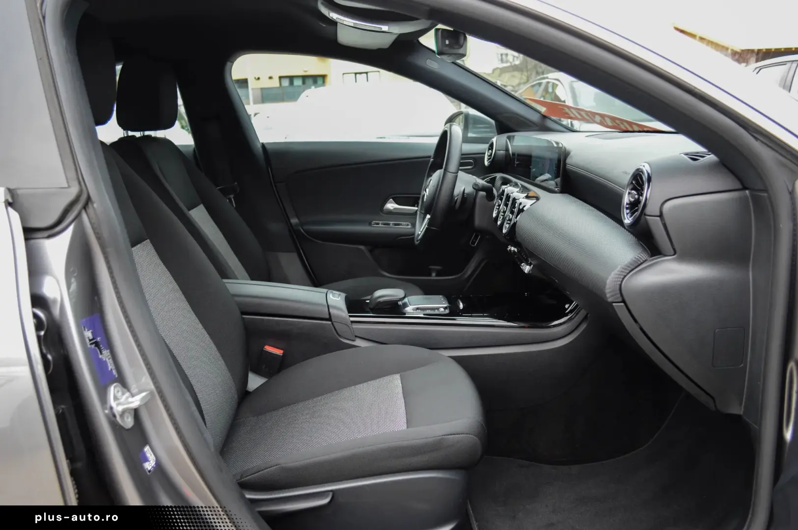 Mercedes-Benz Cla-180