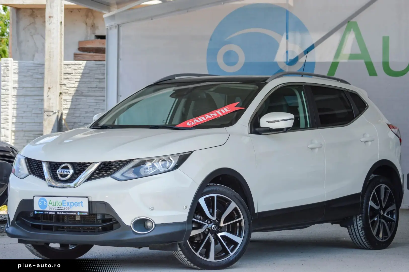 2017 Nissan Qashqai 1.6 dCi Xtronic Tekna   RATE FIXE   AVAN