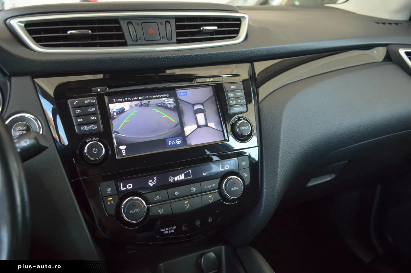 2017 Nissan Qashqai 1.6 dCi Xtronic Tekna   RATE FIXE   AVAN