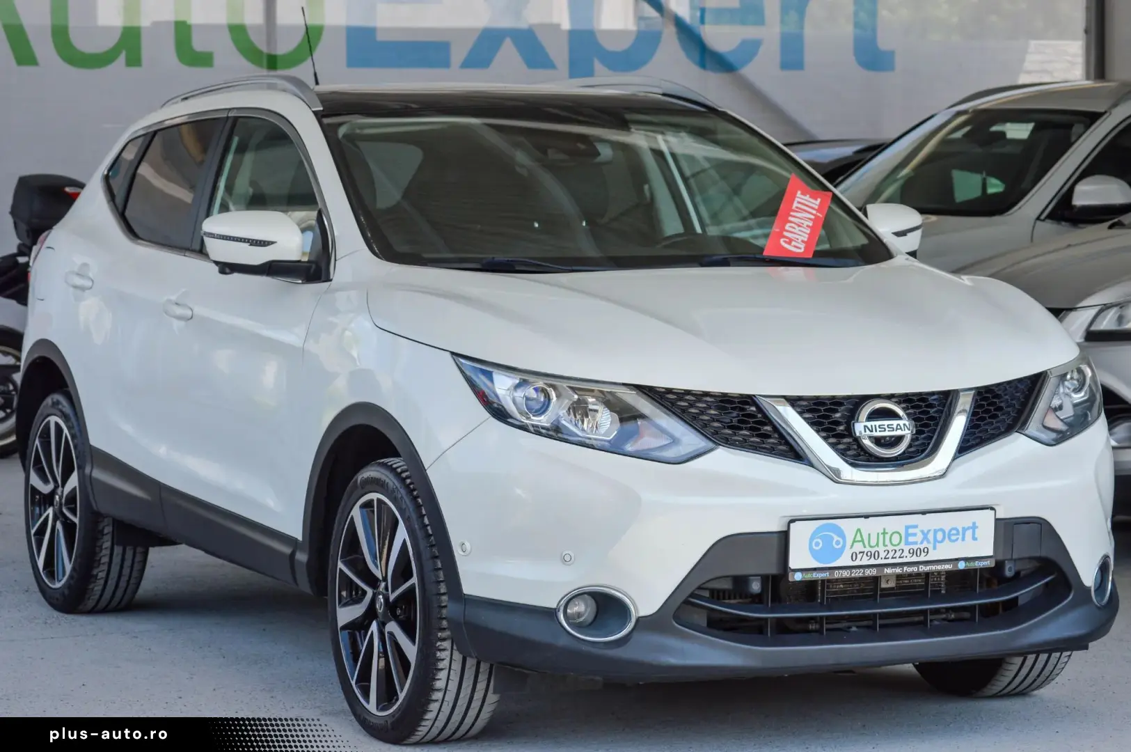 2017 Nissan Qashqai 1.6 dCi Xtronic Tekna   RATE FIXE   AVAN