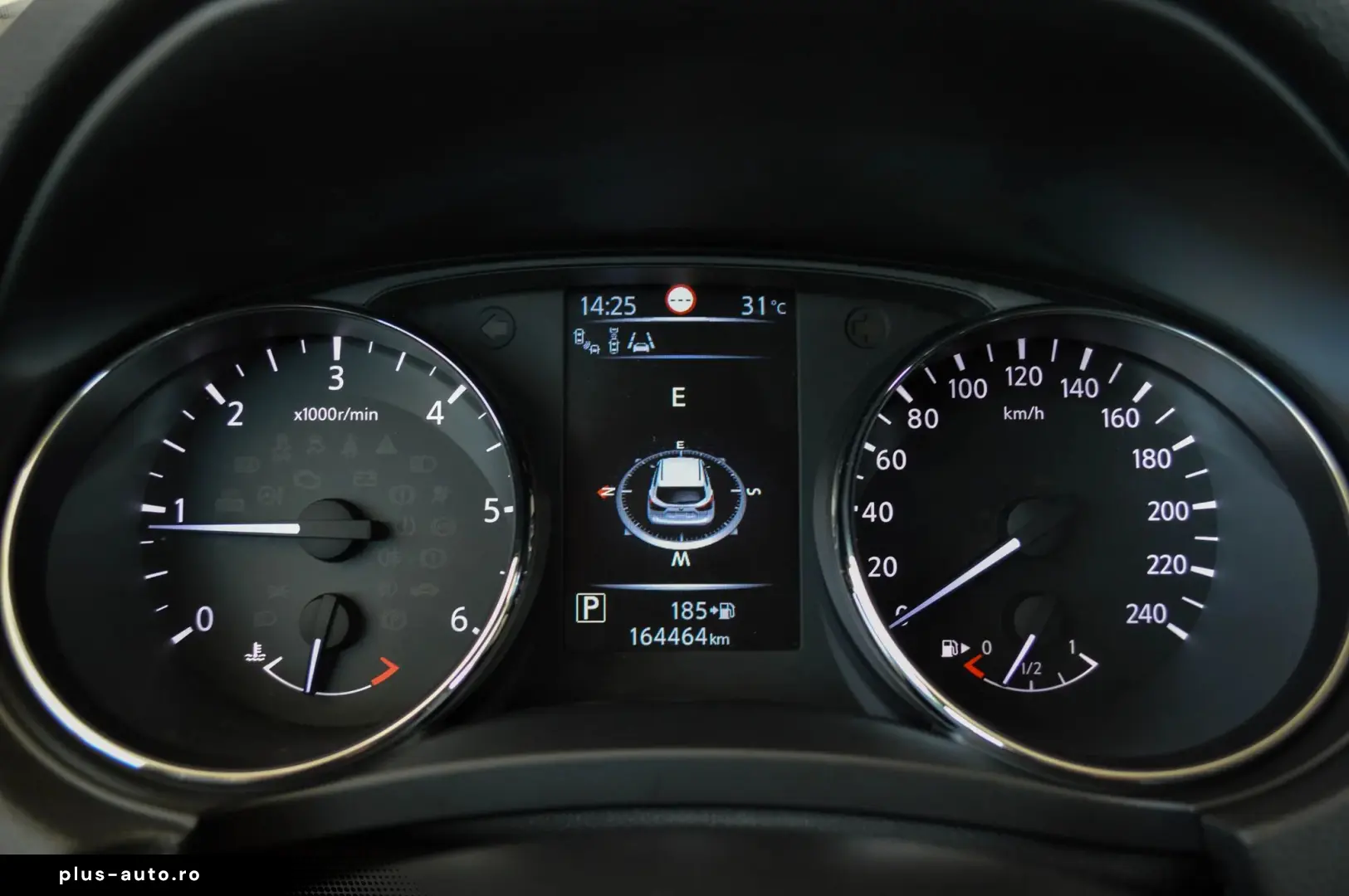 2017 Nissan Qashqai 1.6 dCi Xtronic Tekna   RATE FIXE   AVAN