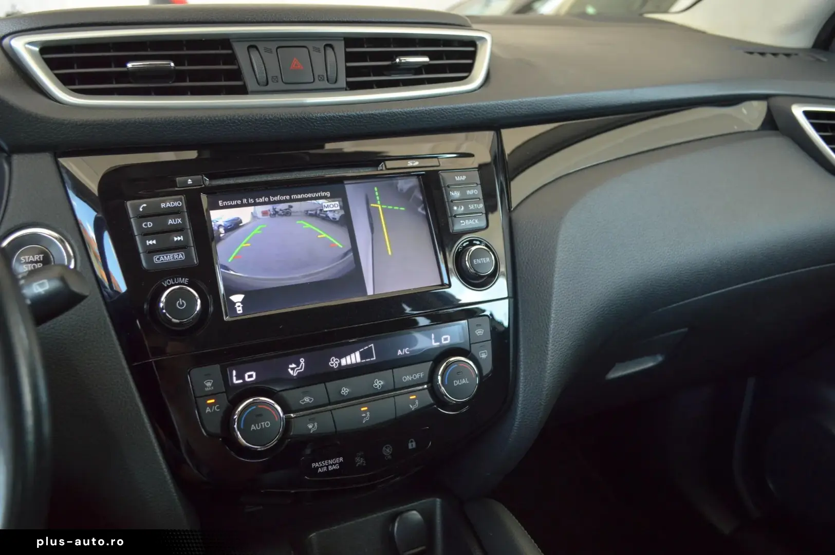 2017 Nissan Qashqai 1.6 dCi Xtronic Tekna   RATE FIXE   AVAN