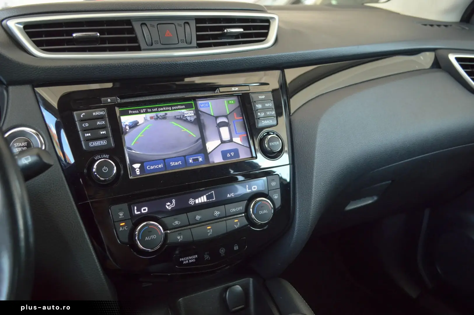 2017 Nissan Qashqai 1.6 dCi Xtronic Tekna   RATE FIXE   AVAN