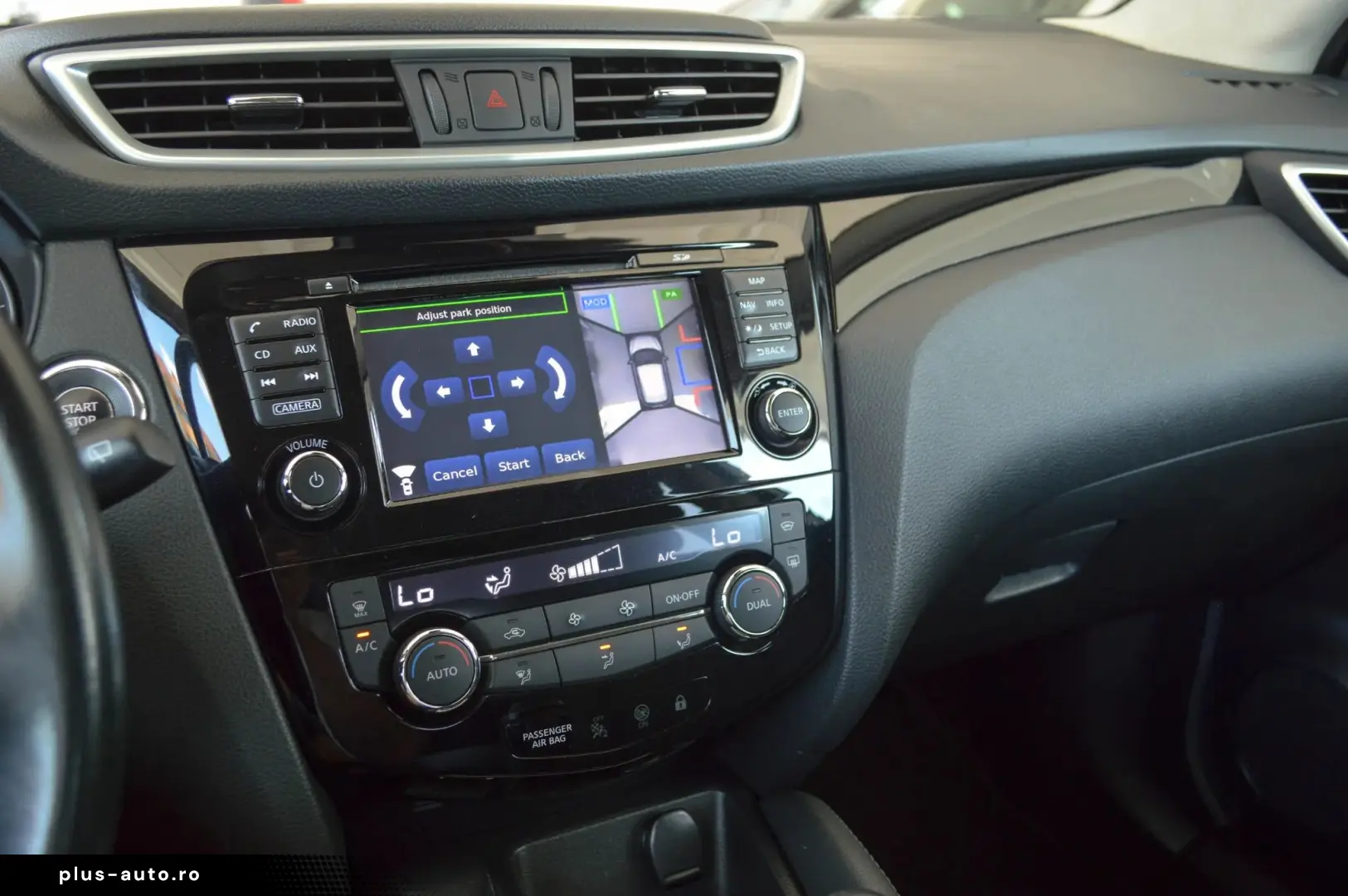 2017 Nissan Qashqai 1.6 dCi Xtronic Tekna   RATE FIXE   AVAN