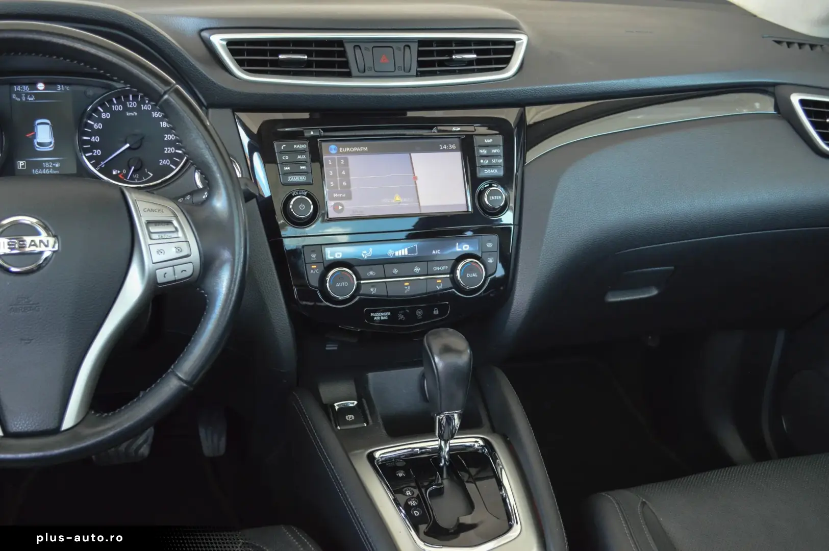 2017 Nissan Qashqai 1.6 dCi Xtronic Tekna   RATE FIXE   AVAN