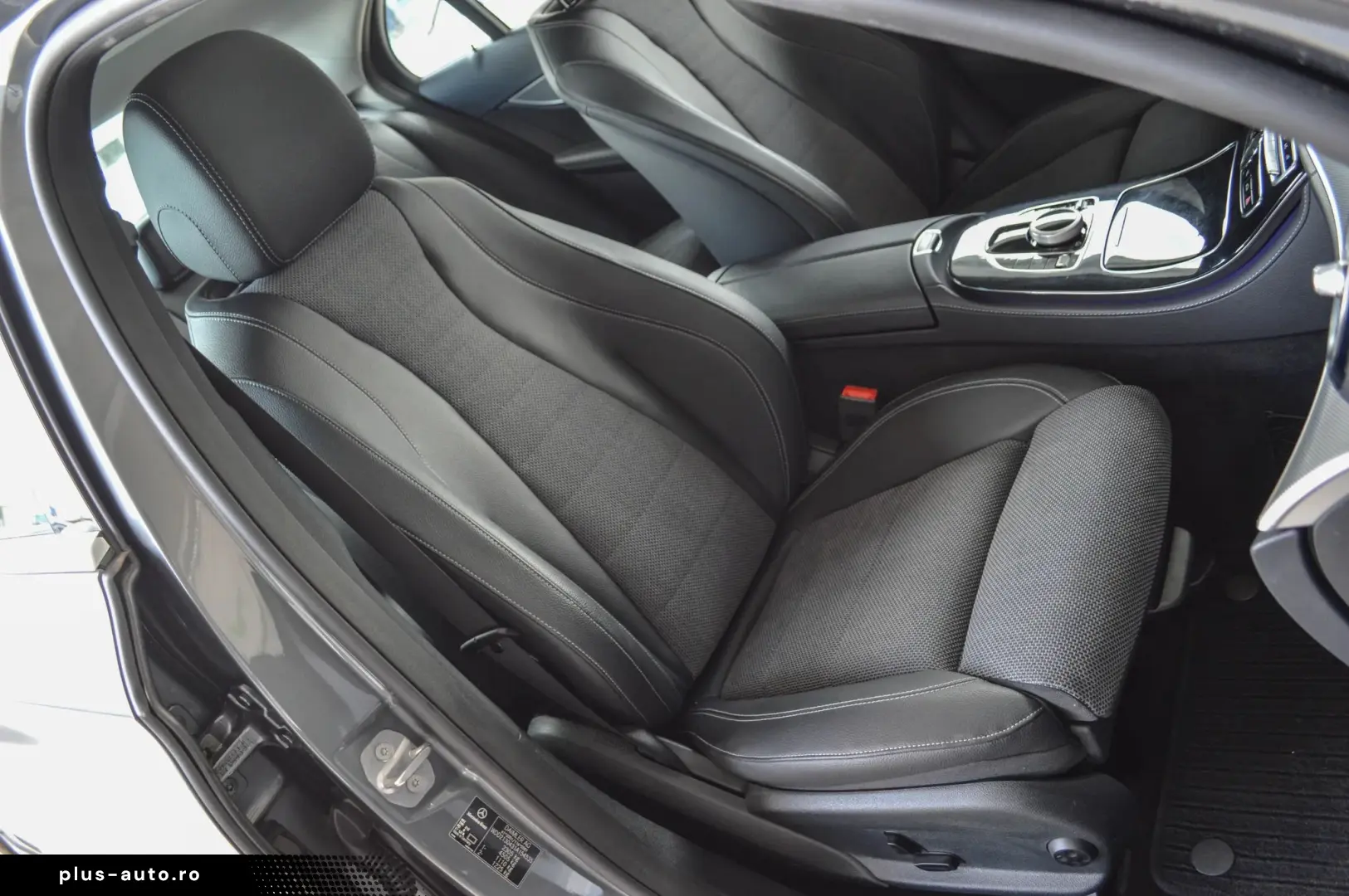 2017 Mercedes-Benz E 200 4MATIC 9G-TRONIC Avantgarde   RATE