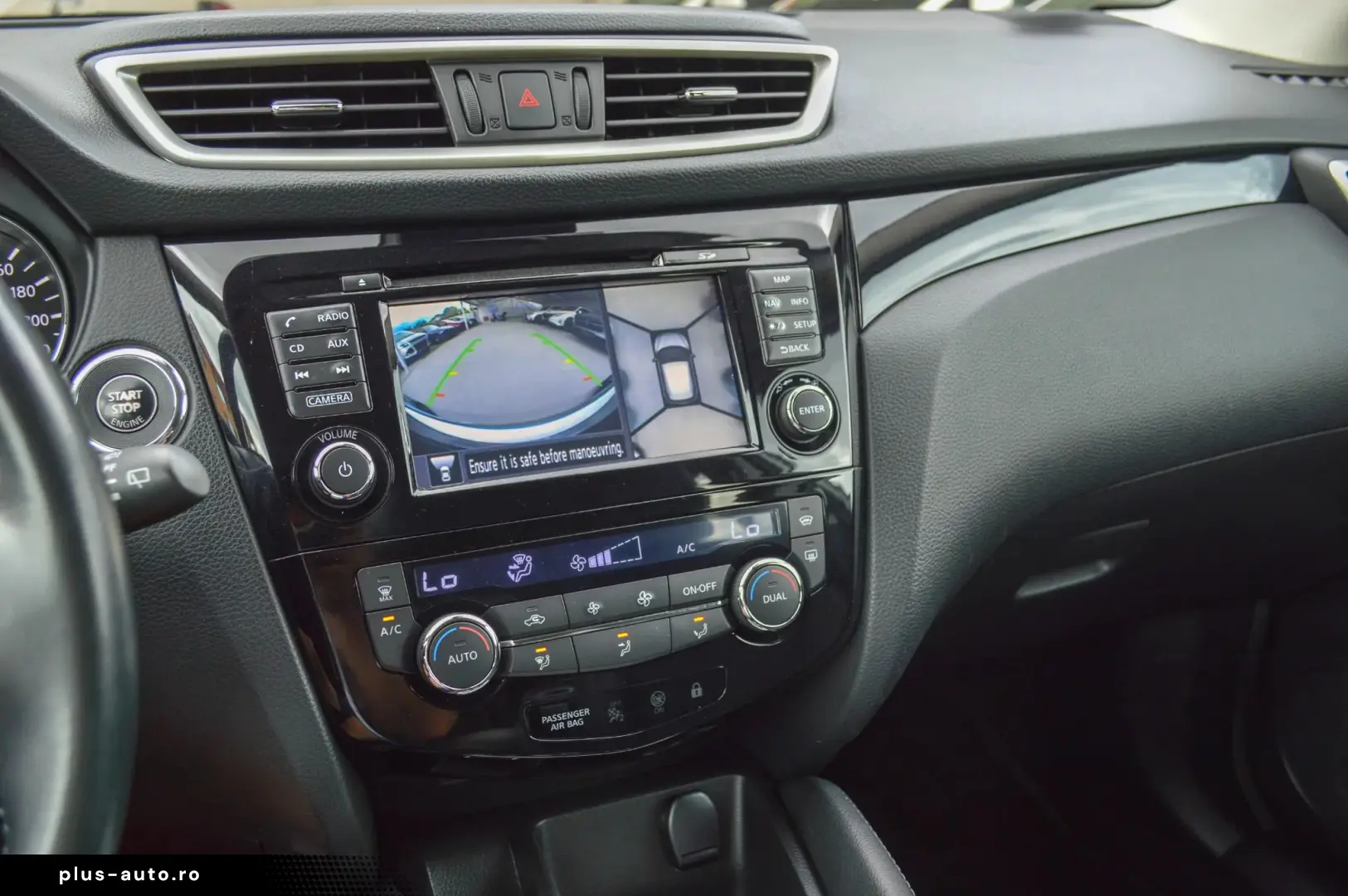 2015 Nissan Qashqai 1.6 dCi Xtronic Tekna   RATE FIXE   AVAN