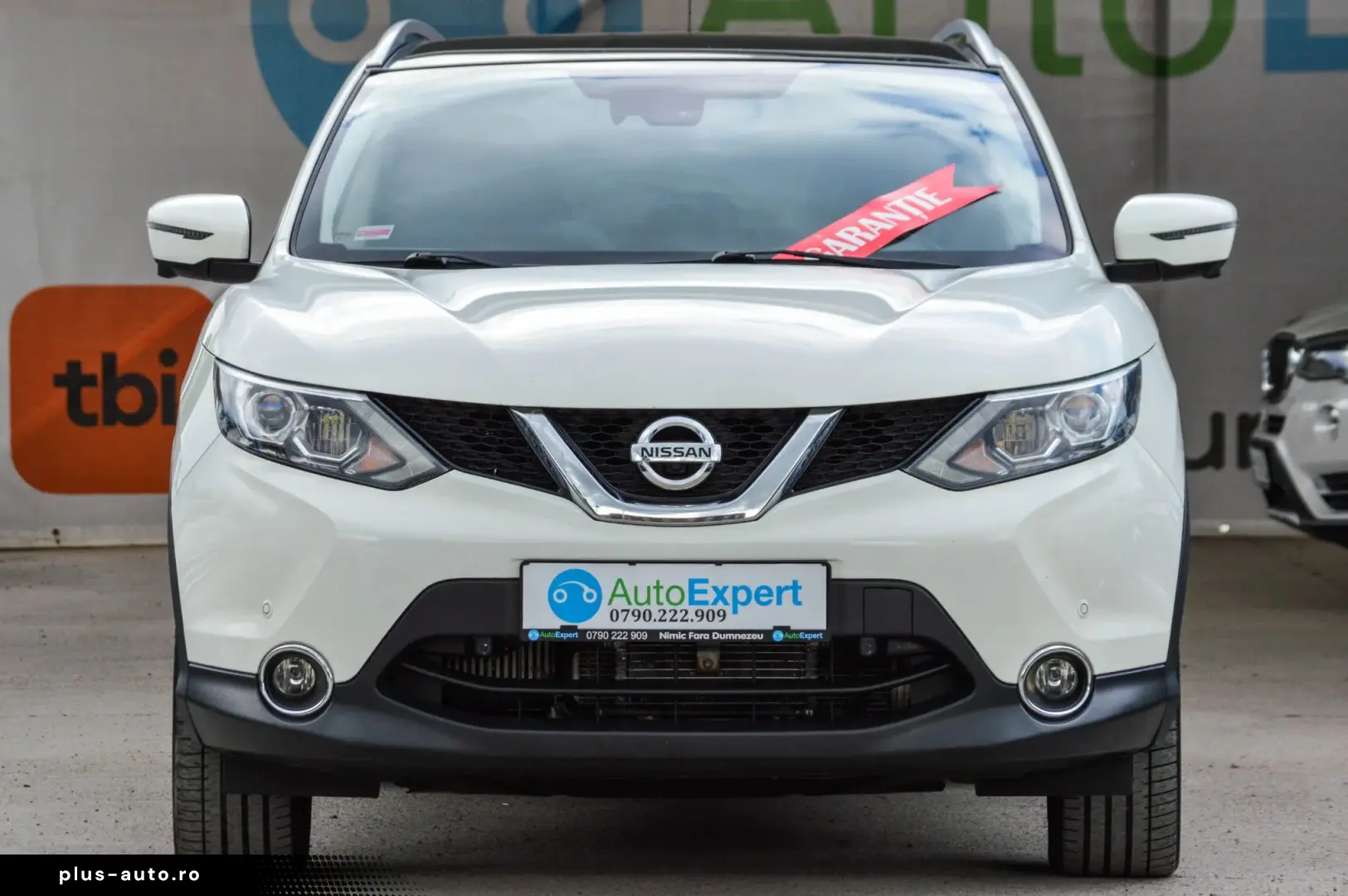 2015 Nissan Qashqai 1.6 dCi Xtronic Tekna   RATE FIXE   AVAN