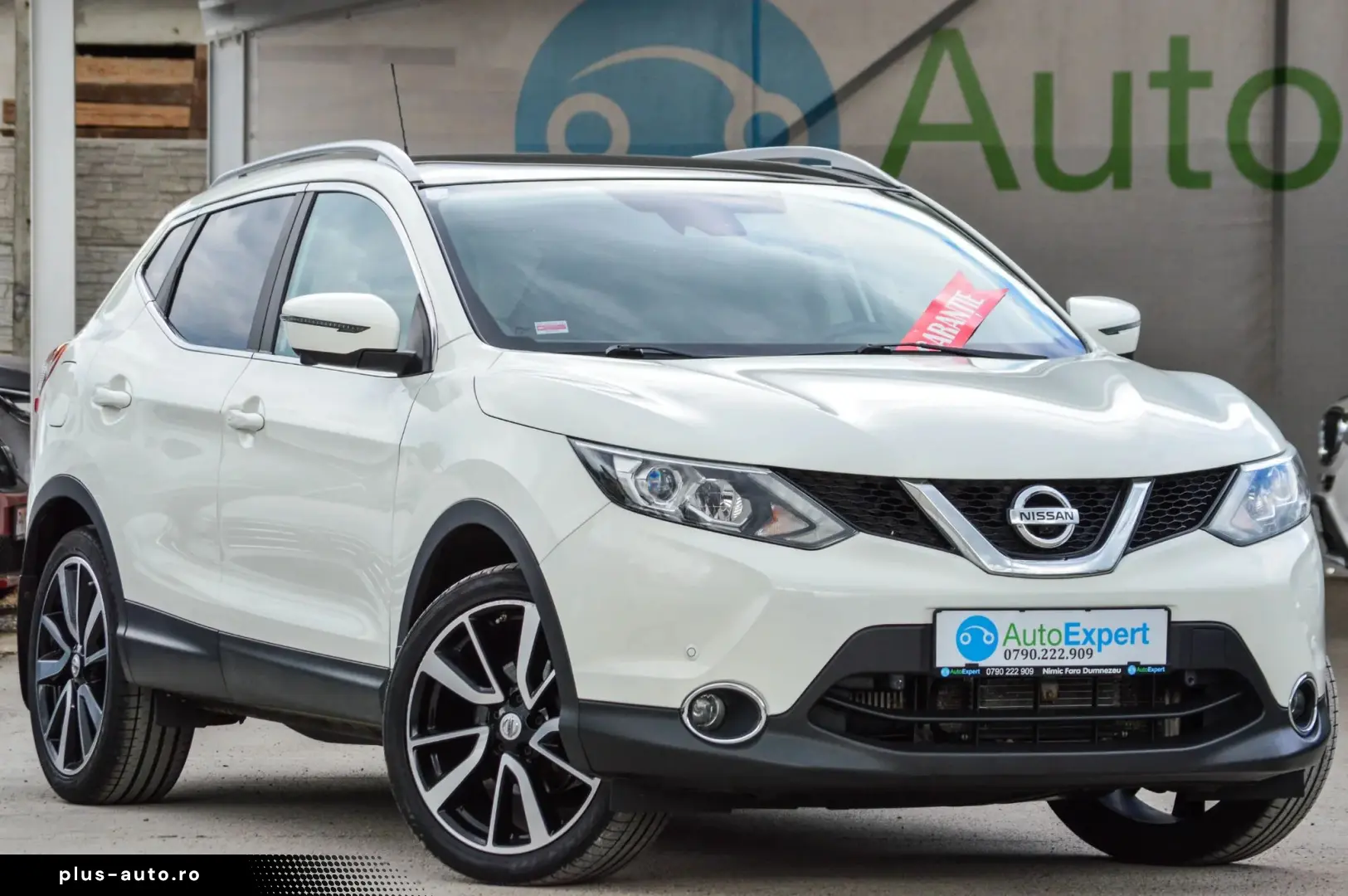 2015 Nissan Qashqai 1.6 dCi Xtronic Tekna   RATE FIXE   AVAN