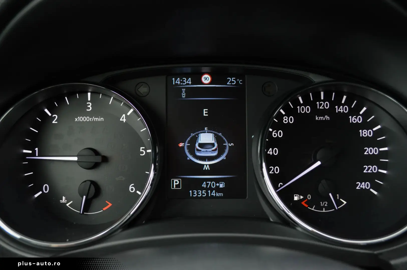 2015 Nissan Qashqai 1.6 dCi Xtronic Tekna   RATE FIXE   AVAN
