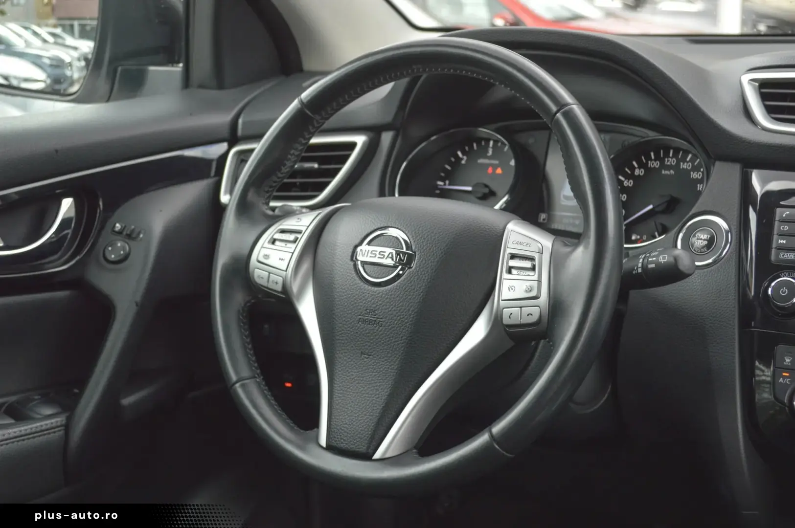 2015 Nissan Qashqai 1.6 dCi Xtronic Tekna   RATE FIXE   AVAN