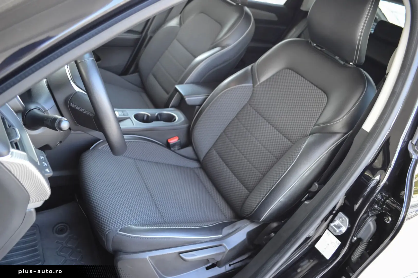 2023 Renault Arkana 1.6 Benzina Hybrid E-TECH 145 E-Tech Eng