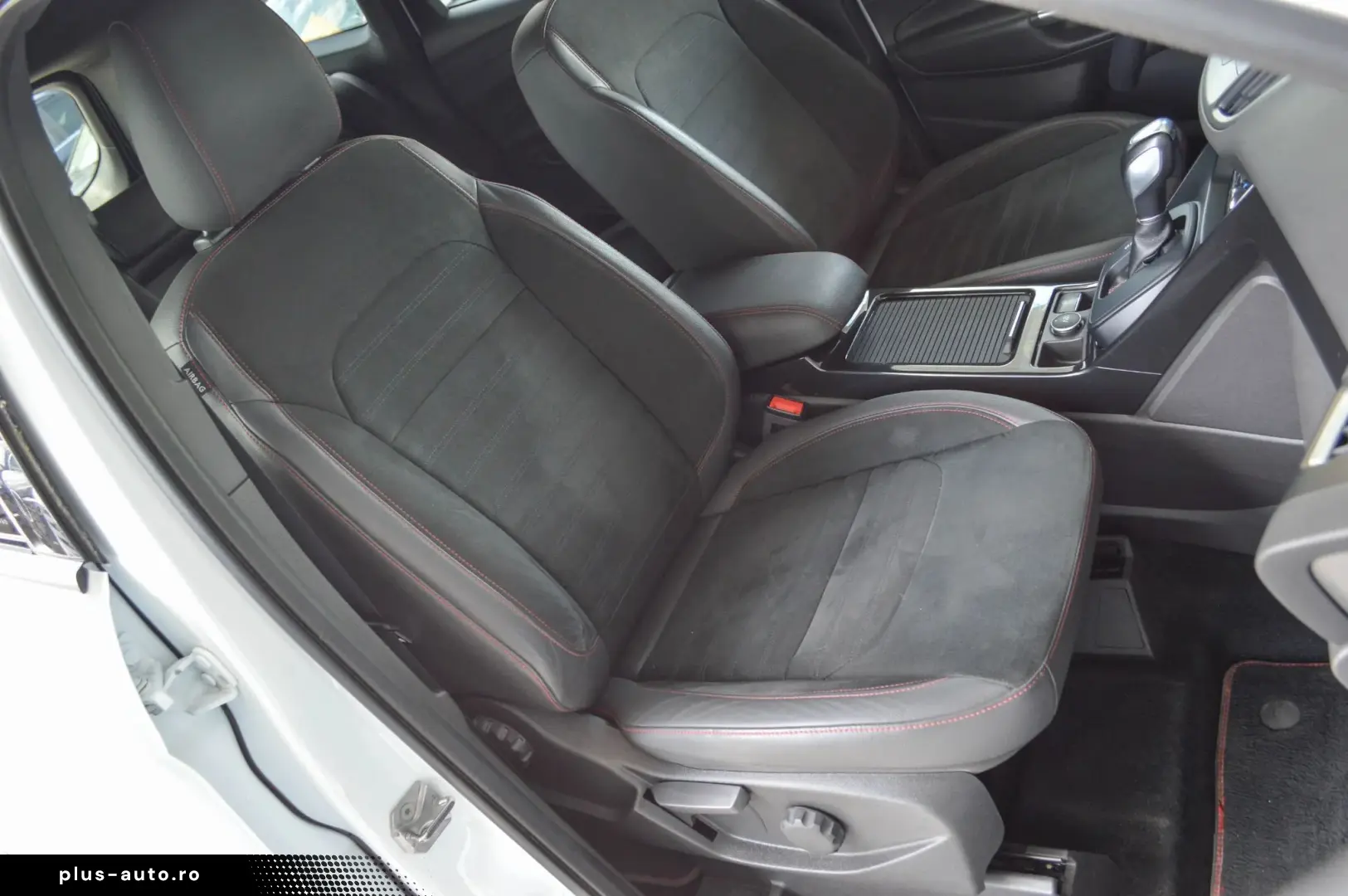 2019 Ford Kuga 2.0 TDCi  ST-Line  RATE FIXE   AVANS 0   Gara