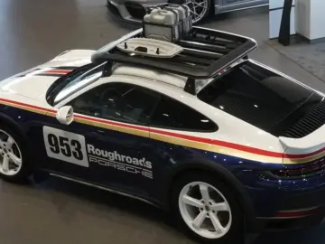 Porsche 911 Dakar