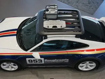 Porsche 911 Dakar