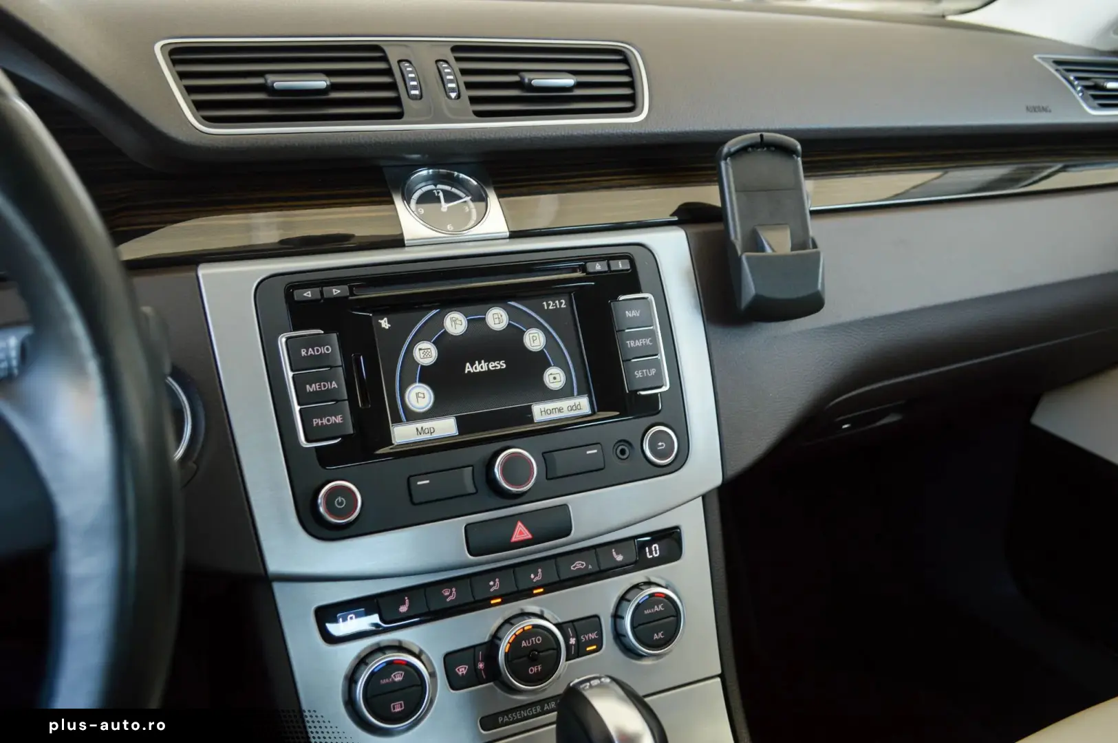 Volkswagen Passat-Cc