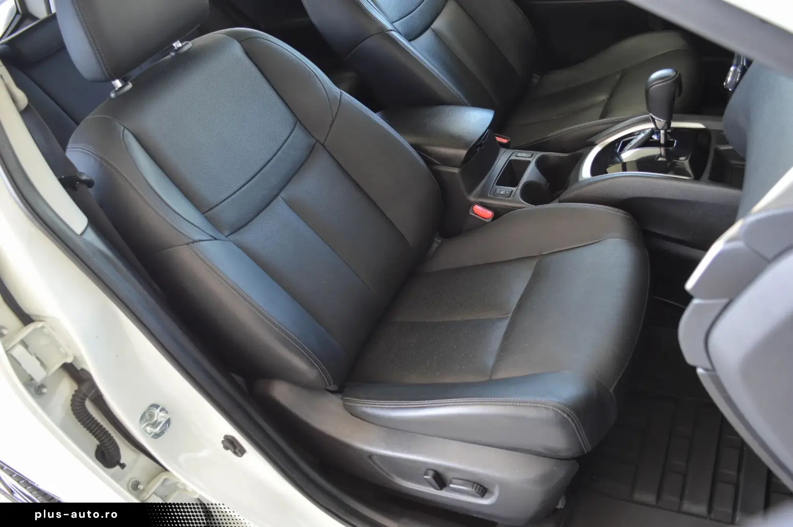 2015 Nissan X-Trail 1.7 dCi Xtronic N-Vision  RATE FIXE AVAN