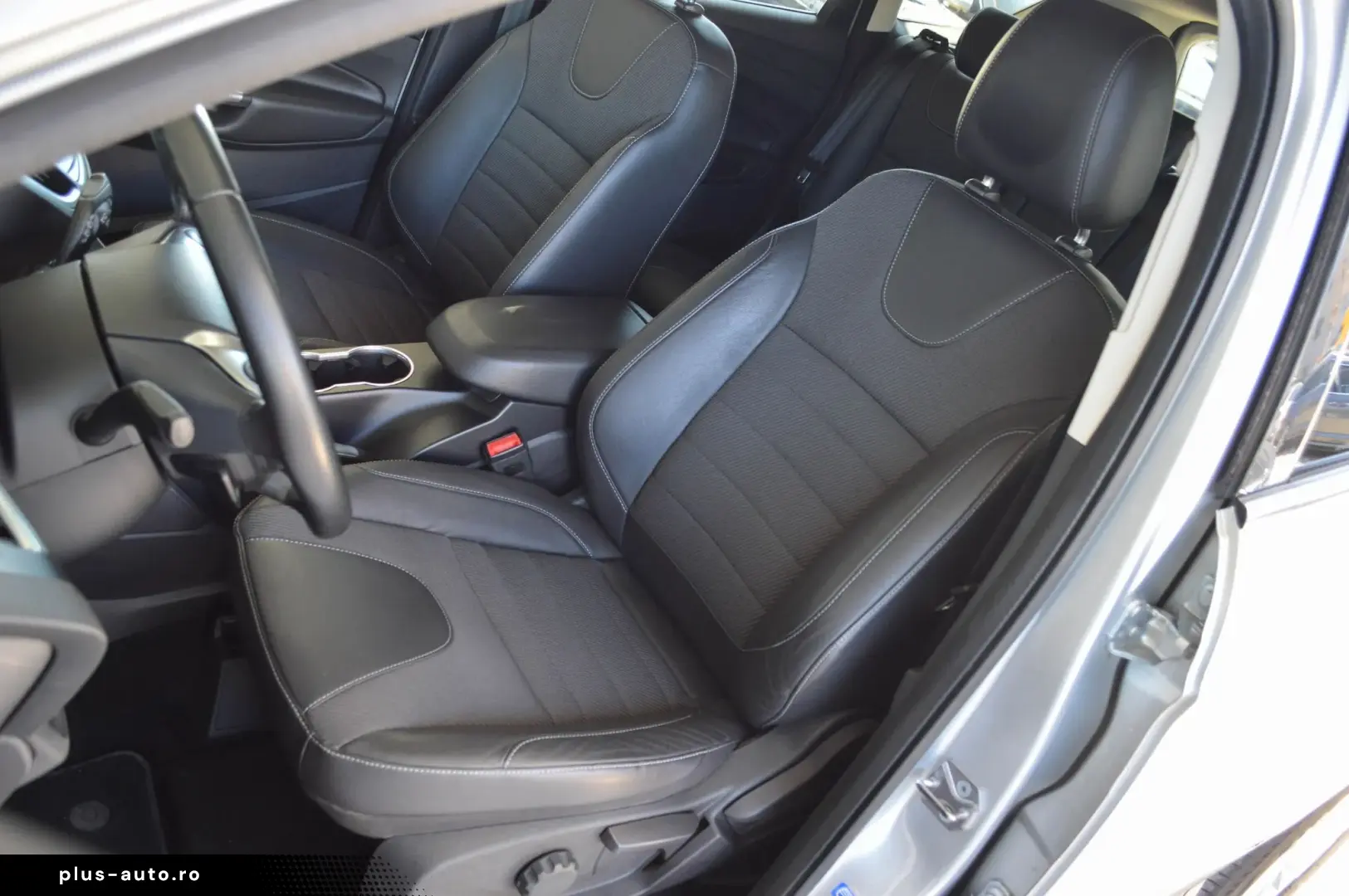 2017 Ford Kuga 2.0 TDCi 150CP 2WD Black Silver Rate Fixe Ava