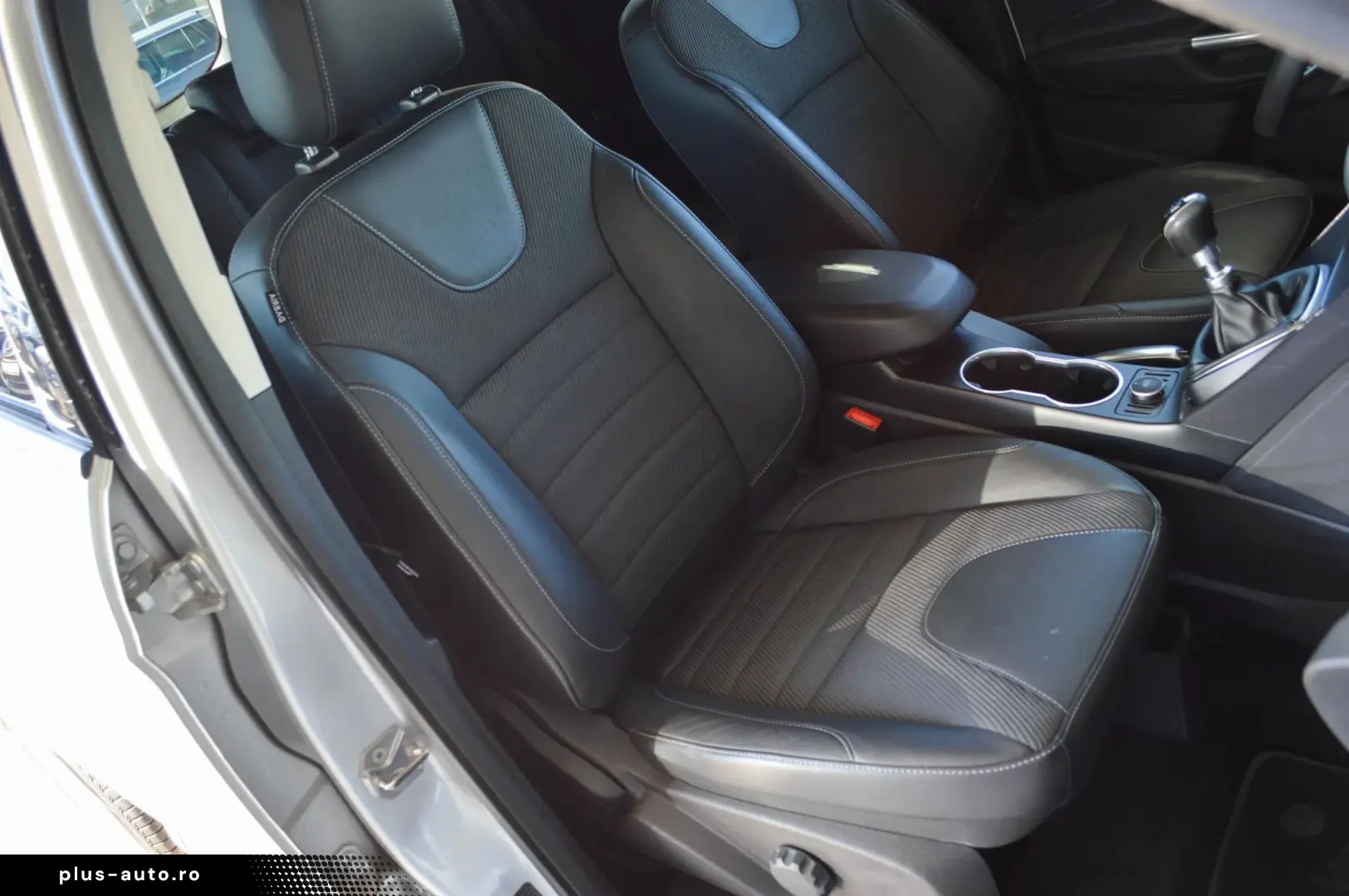 2017 Ford Kuga 2.0 TDCi 150CP 2WD Black Silver Rate Fixe Ava