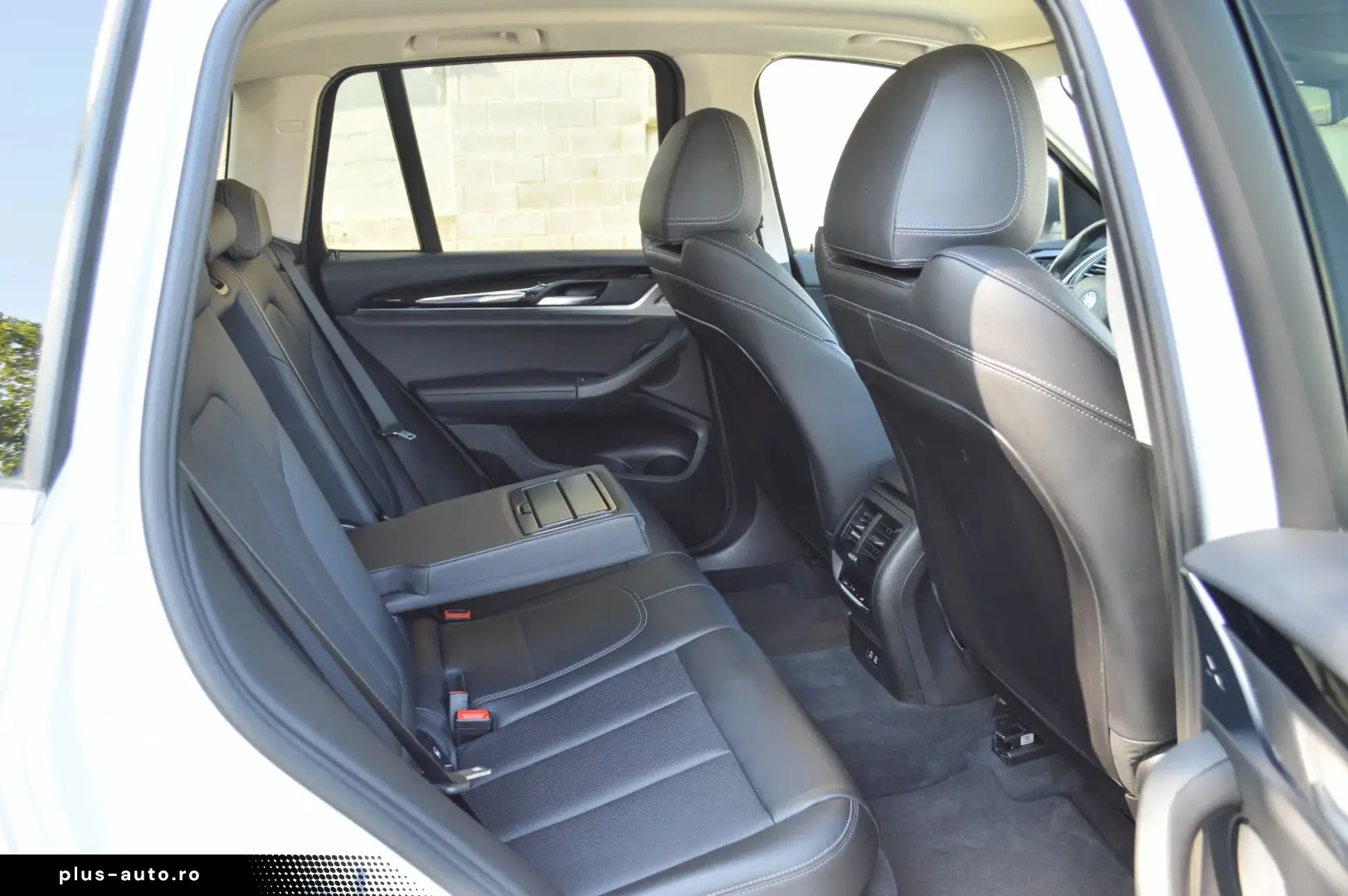 2022 BMW X3 xDrive30e Plug-in Hybrid   RATE FIXE  TVA deduct