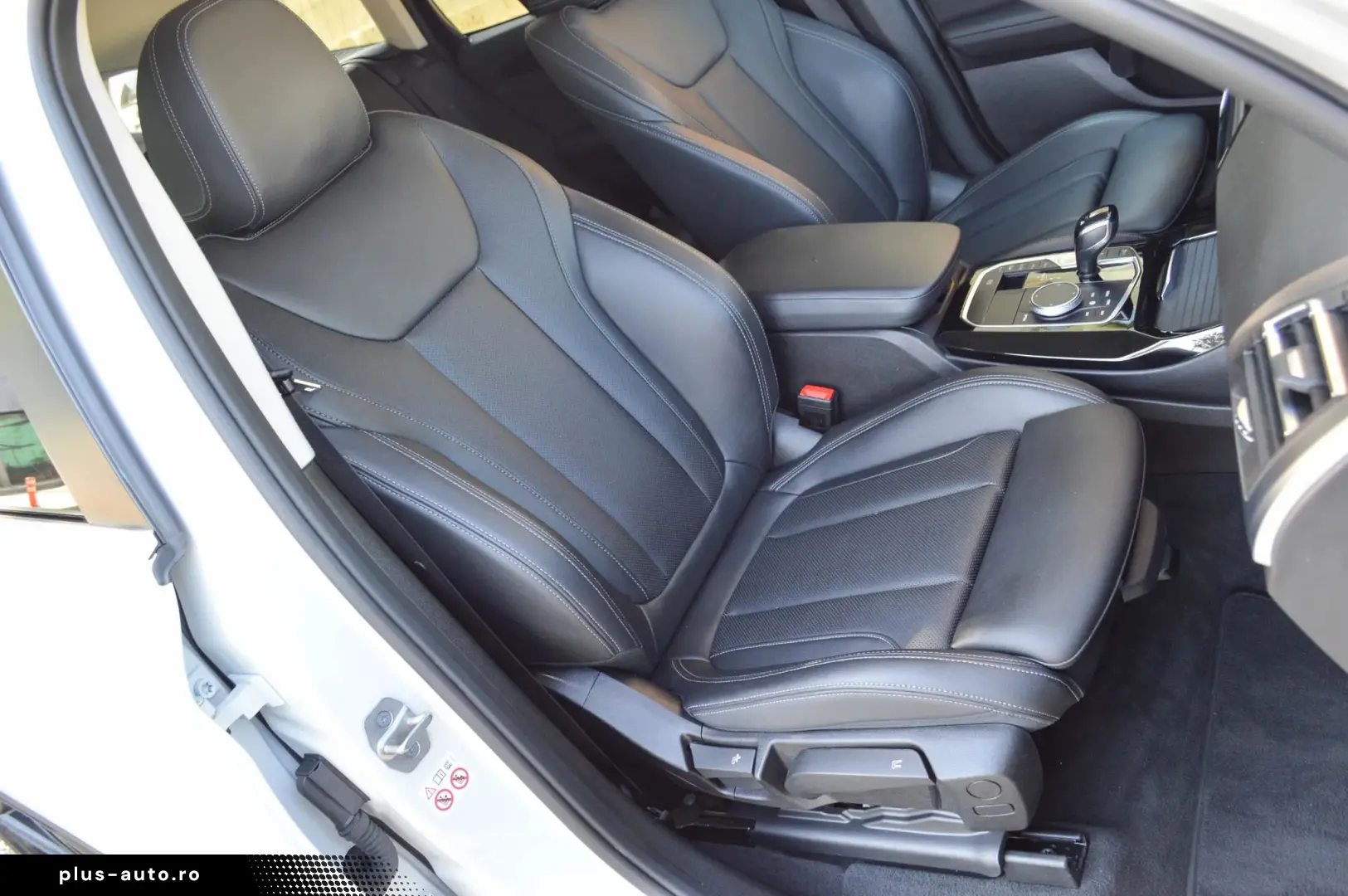 2022 BMW X3 xDrive30e Plug-in Hybrid   RATE FIXE  TVA deduct