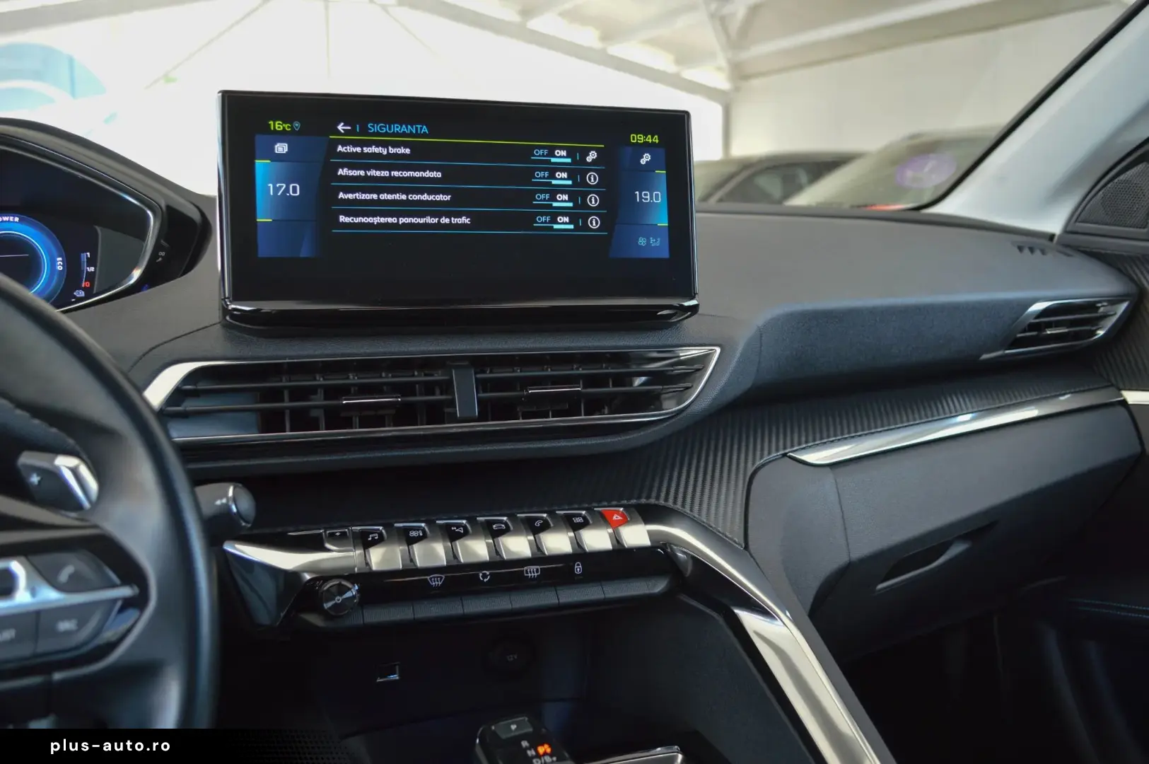 2022 Peugeot 3008 Plug-in Hybrid 4X4   TVA Deductibil  Garan