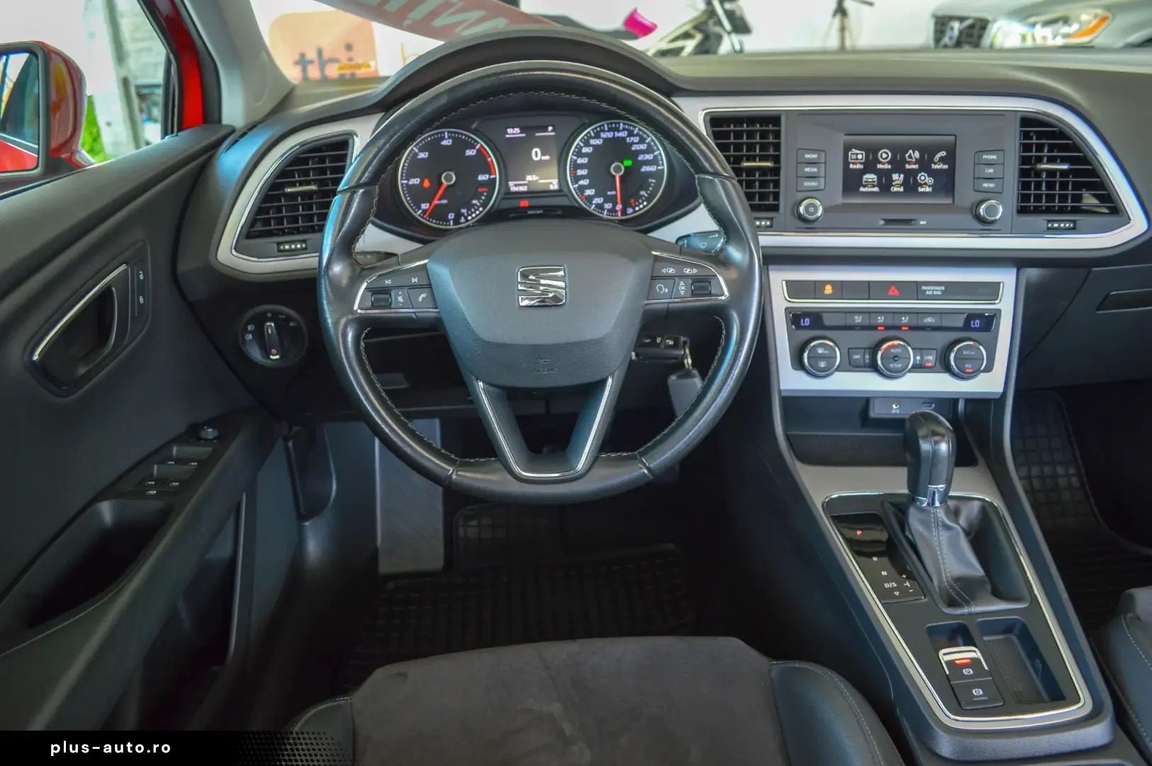 2017 SEAT Leon 1.6 TDI DSG Style   RATE FIXE   AVANS 0   Gar